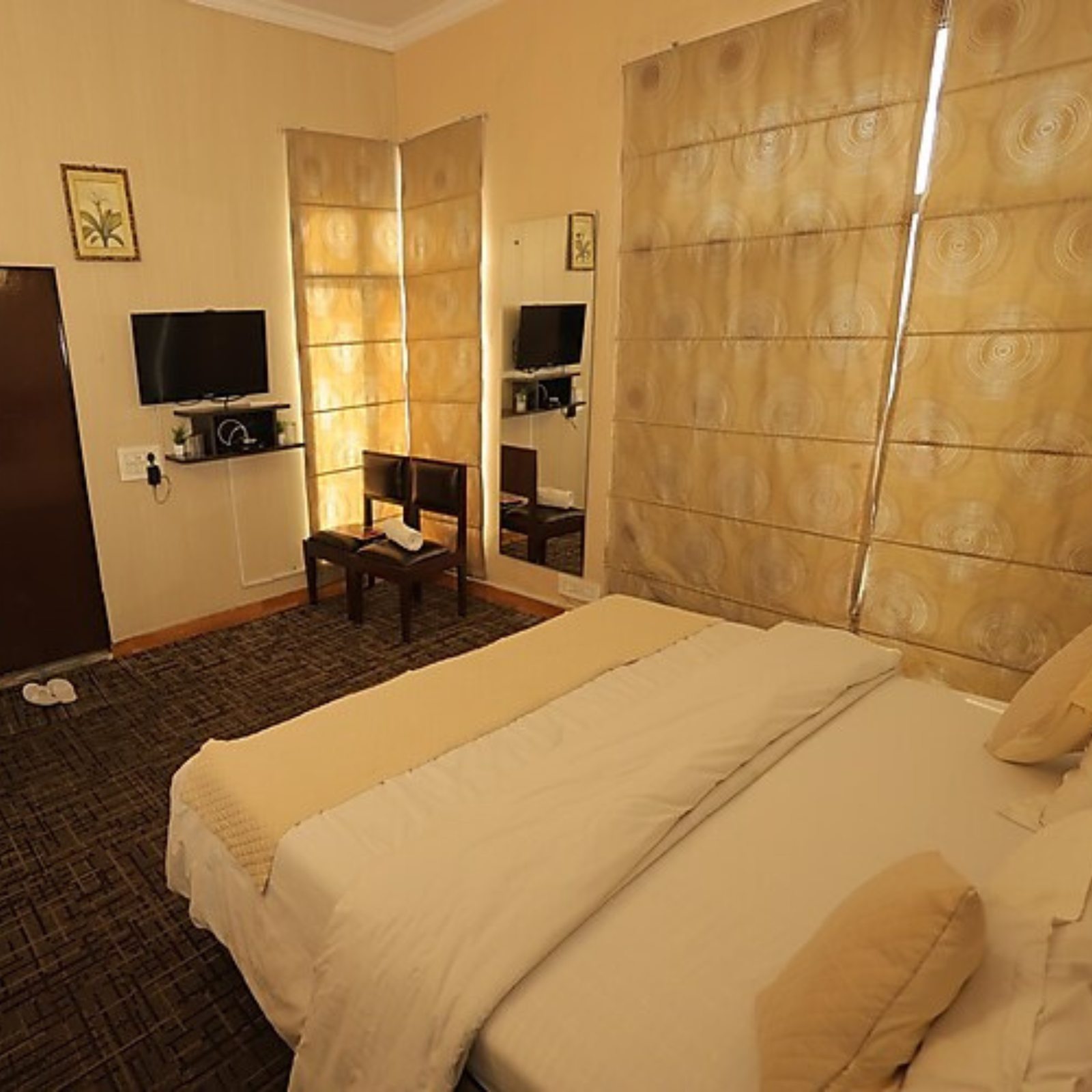 Hotel Kuber Murthal Bed